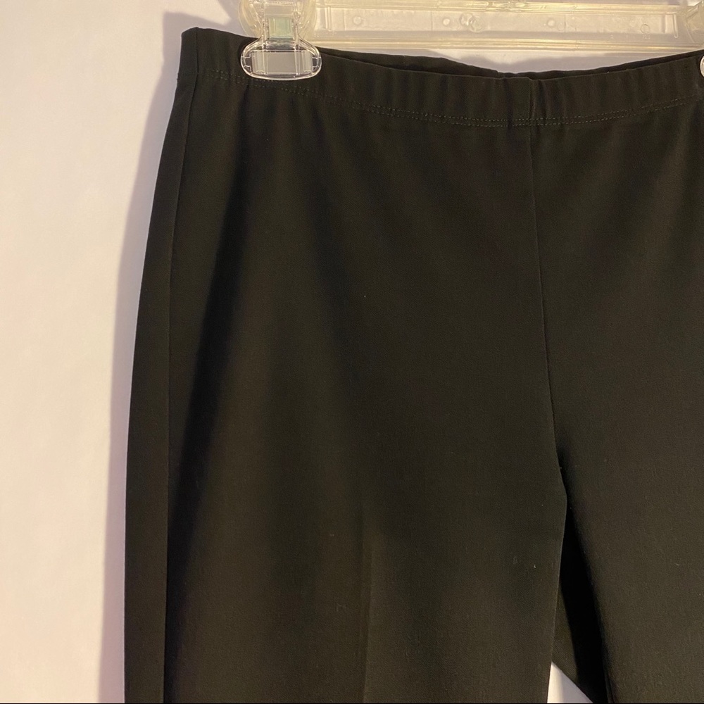 Karen Kane Black Capri Pants